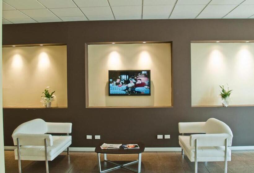 هتل Cremona Viale