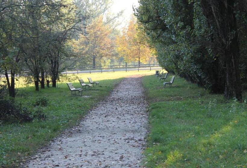 هتل Cremona Viale