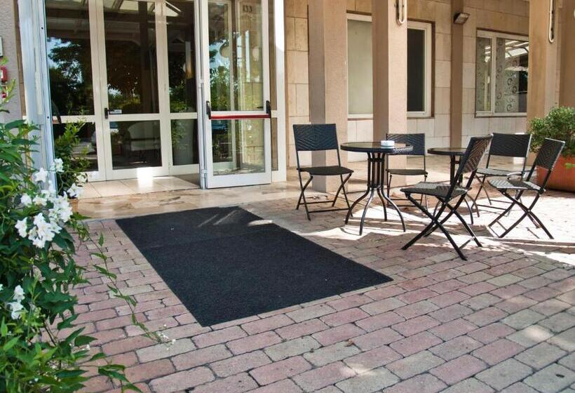 هتل Cremona Viale