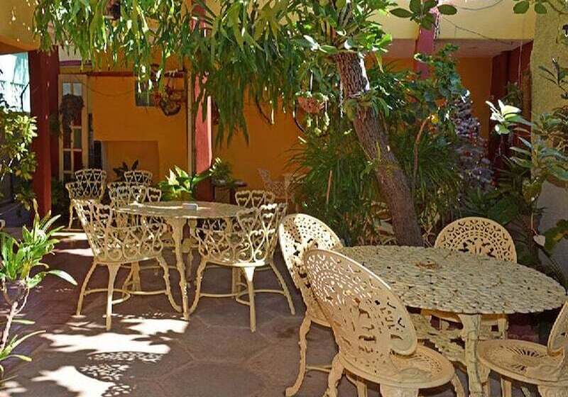 هتل Hostal Casa D Pepe