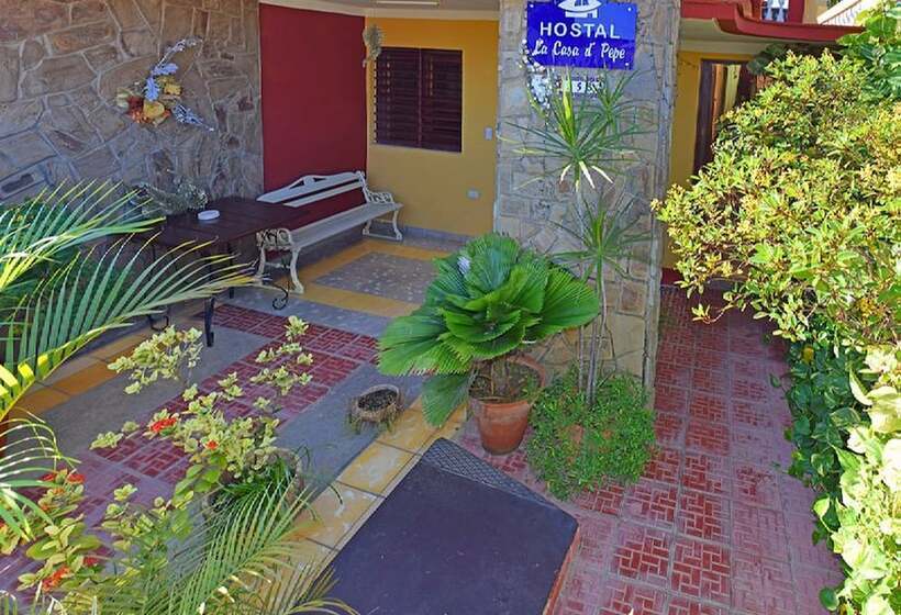 هتل Hostal Casa D Pepe