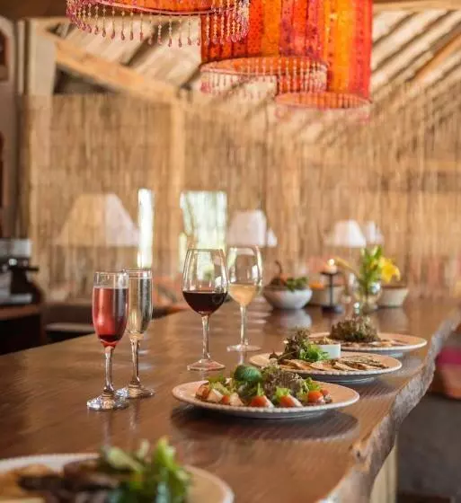 Wara Hotel & Experience