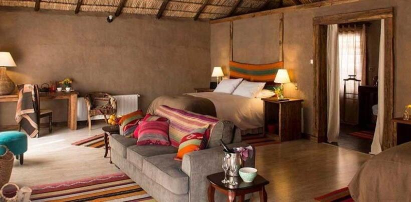 Wara Hotel & Experience