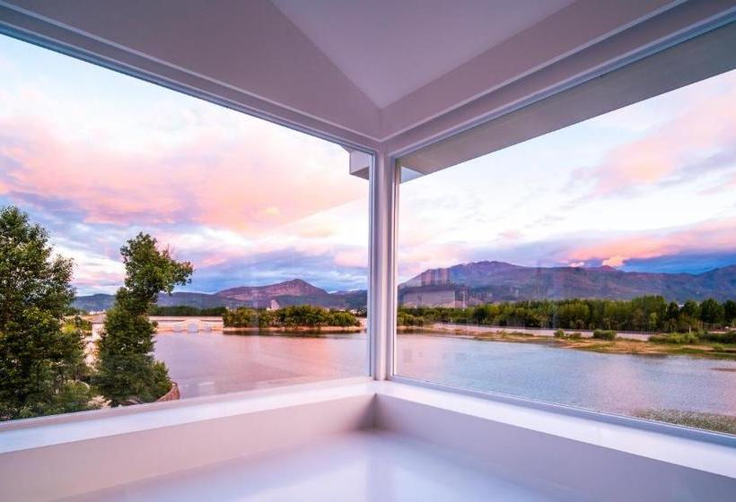 Szálló House & White Lakeside Lodge