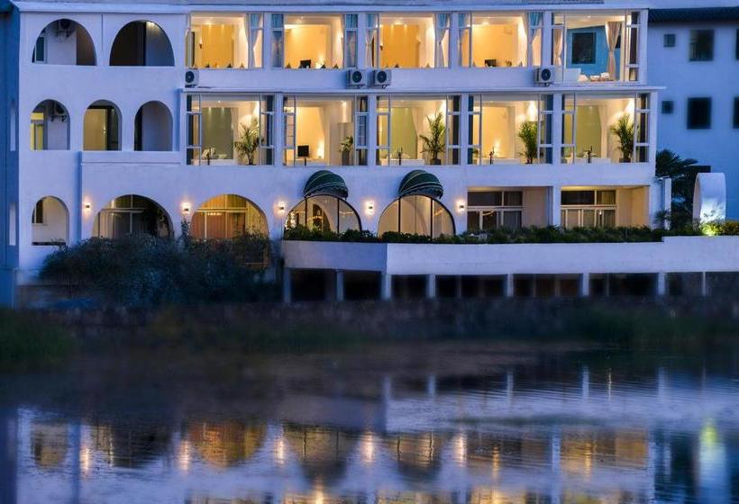 Szálló House & White Lakeside Lodge