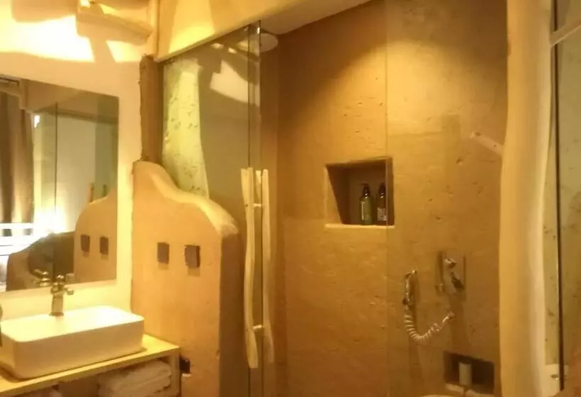 Hostel Right Here