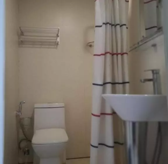 Hostel Right Here