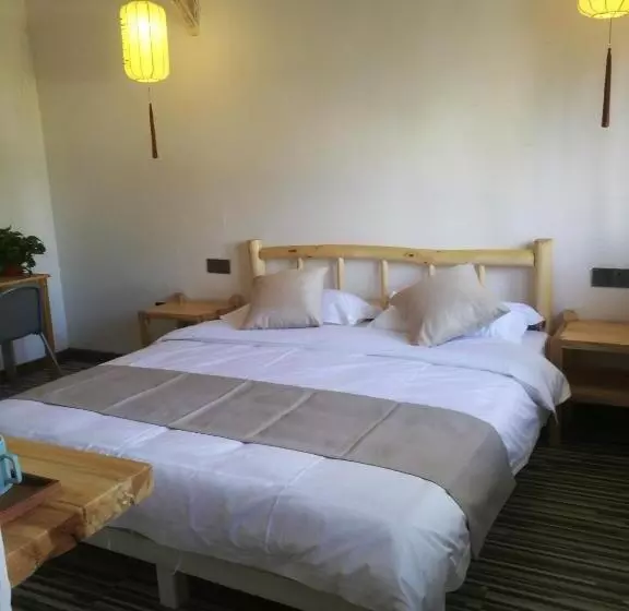 Hostel Right Here