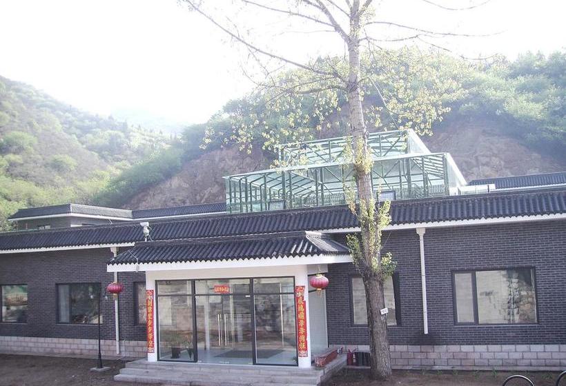 Beijing Badaling Qinglongquan Leisure Resort
