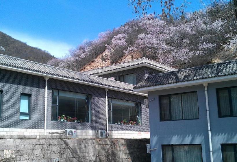Beijing Badaling Qinglongquan Leisure Resort