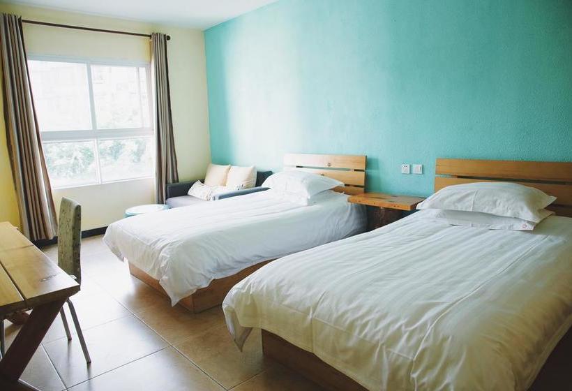 Chengdu Dreams Travel International Youth Hostel