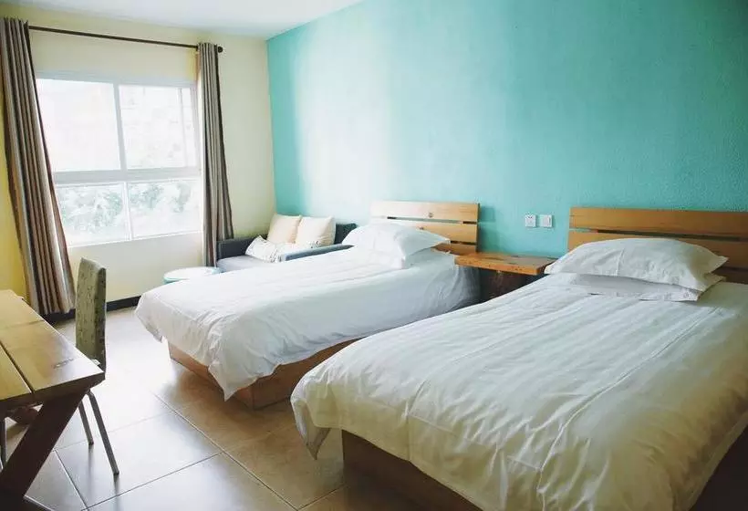 Chengdu Dreams Travel International Youth Hostel
