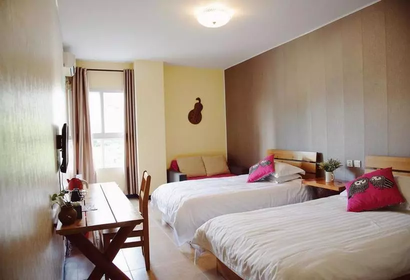 Chengdu Dreams Travel International Youth Hostel