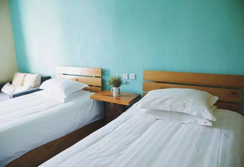 Chengdu Dreams Travel International Youth Hostel