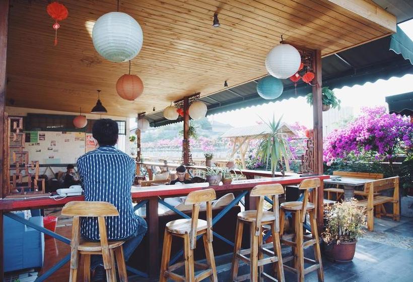 Chengdu Dreams Travel International Youth Hostel