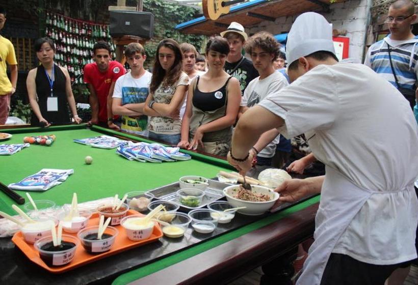 Chengdu Dreams Travel International Youth Hostel