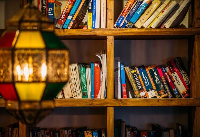 Chengdu Flipflop Hostel Poshpacker