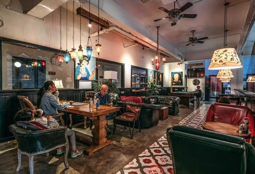 Chengdu Flipflop Hostel Poshpacker