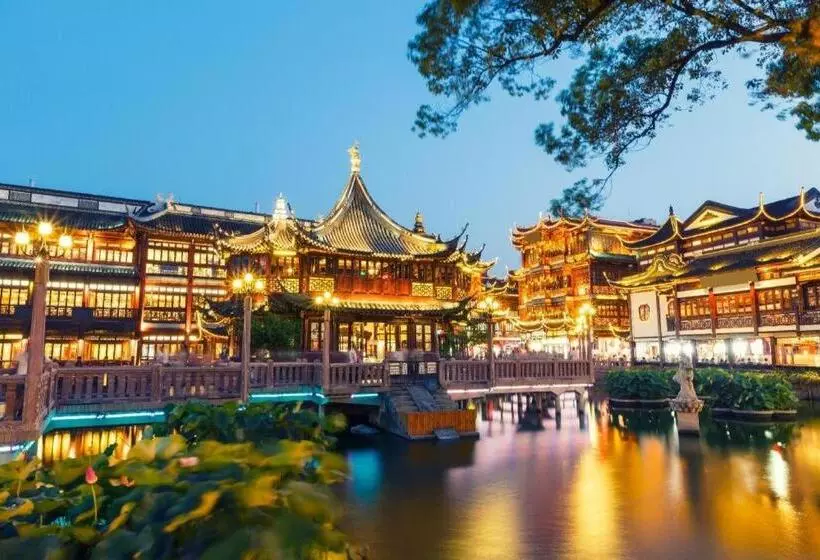 هتل Green Tree Inn Express Shanghai Bund Yuyuan Xiaonanmen Metro Station