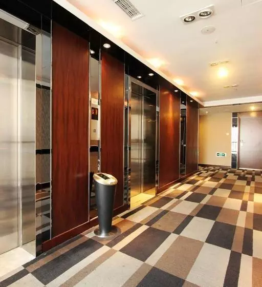 Hotelli Jinjiang Metropolo Fuzhou Cangshan