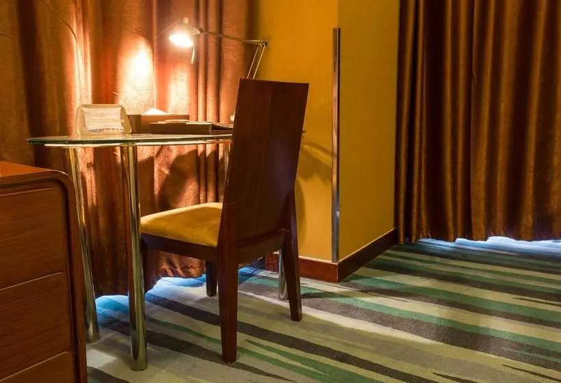 Hotelli Jinjiang Metropolo Fuzhou Cangshan