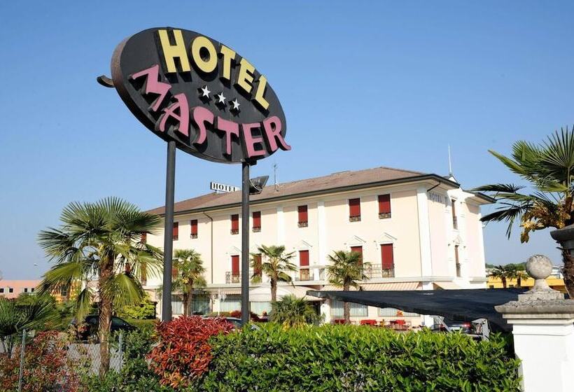 בית מלון כפרי Master