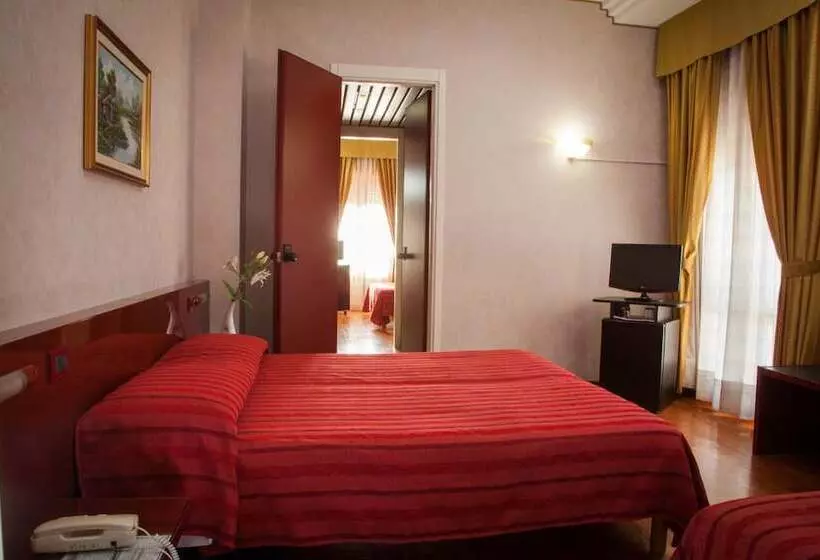 Hotel Master
