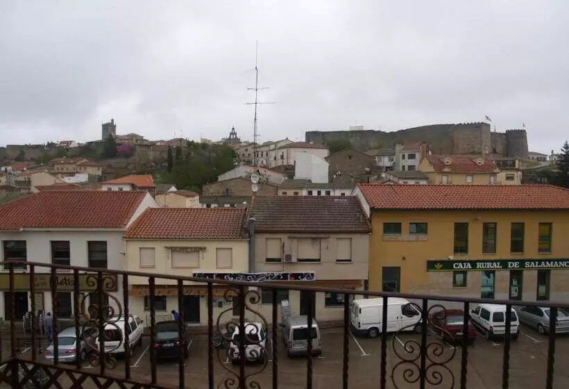 田舎風ホテル Rural El Rocal