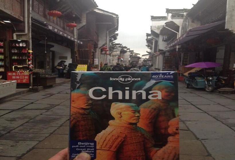 Huangshan Ancient Town Youth Hostel