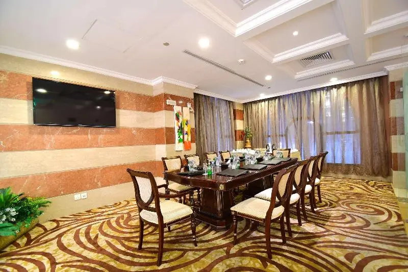 هتل Al Ansar Golden Tulip