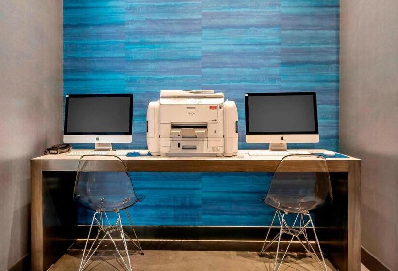 فندق Aloft Newport On The Levee