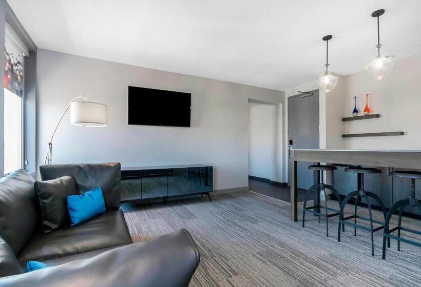 فندق Aloft Newport On The Levee