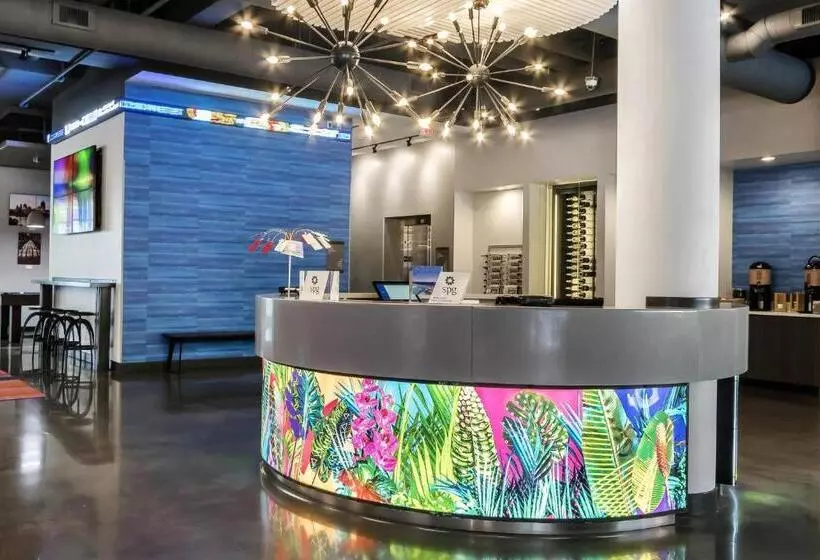 ホテル Aloft Newport On The Levee