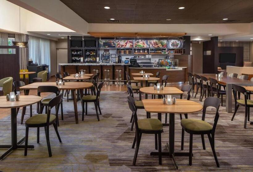 هتل Courtyard By Marriott Jacksonville At The Mayo Clinic Campus/beaches