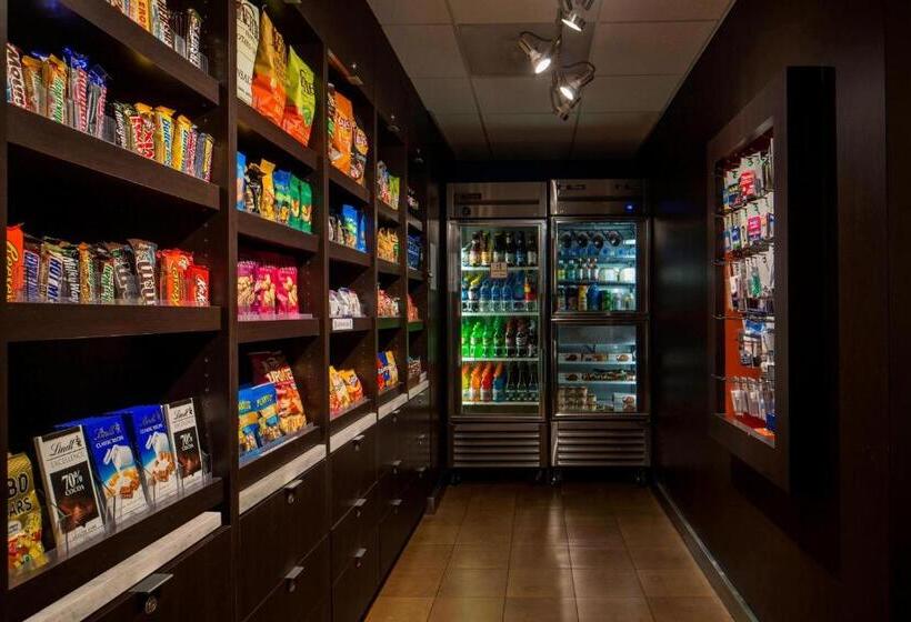 هتل Courtyard By Marriott Jacksonville At The Mayo Clinic Campus/beaches