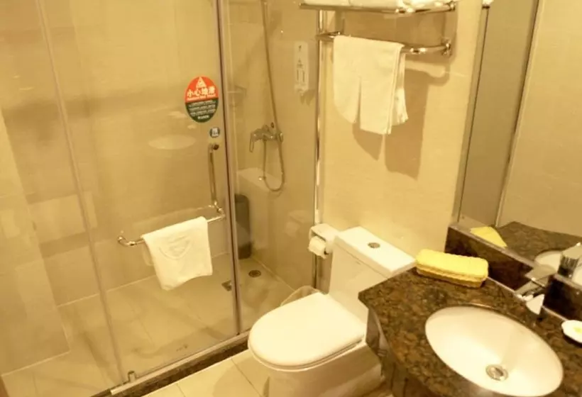 Hotelli Greentree Inn Jiangsu Zhenjiang Gaotie Wanda Square Express