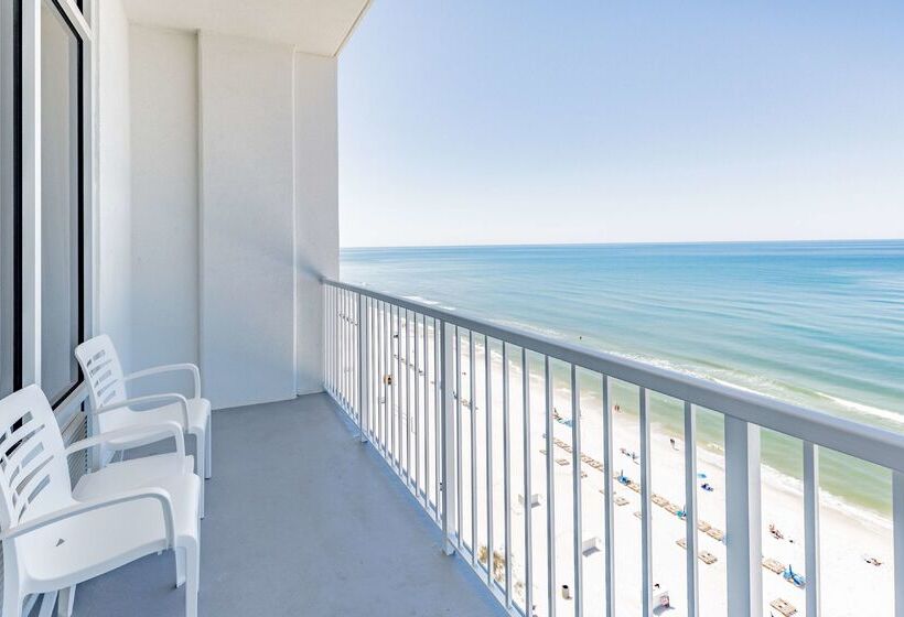 Отель Hampton Inn & Suites Panama City Beachbeachfront