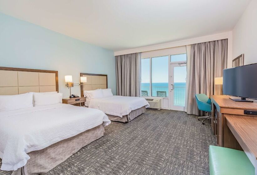 Отель Hampton Inn & Suites Panama City Beachbeachfront
