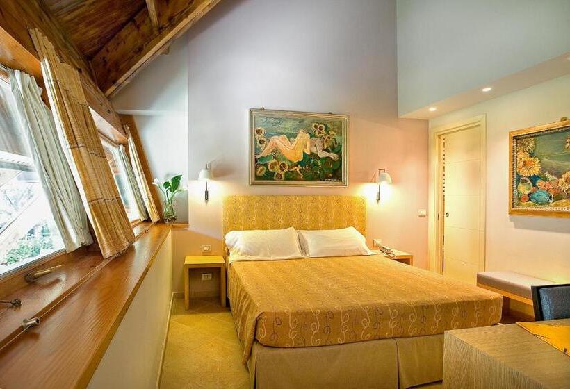 호텔 La Bussola Beach