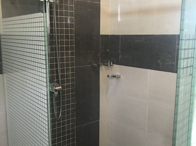 ベッドアンドブレックファースト Smurf Inn Homestay