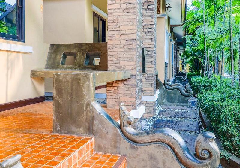 Отель Capital O 727 Be One Resort