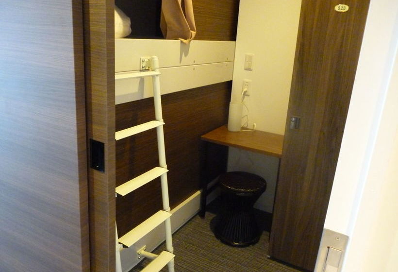 בית מלון כפרי Capsule Resort Kyoto Square