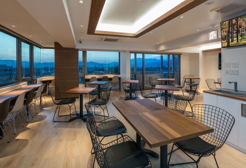 בית מלון כפרי Capsule Resort Kyoto Square