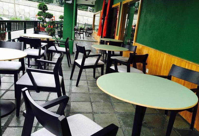 בית מלון כפרי Johnshun