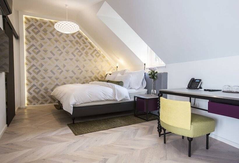 هتل Maison Bistro &