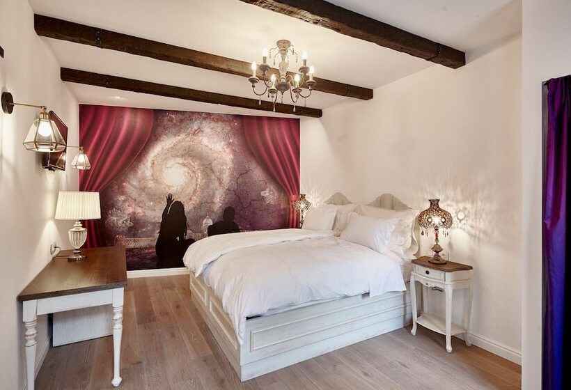 هتل Maison Bistro &