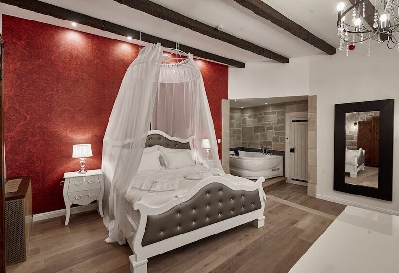 هتل Maison Bistro &