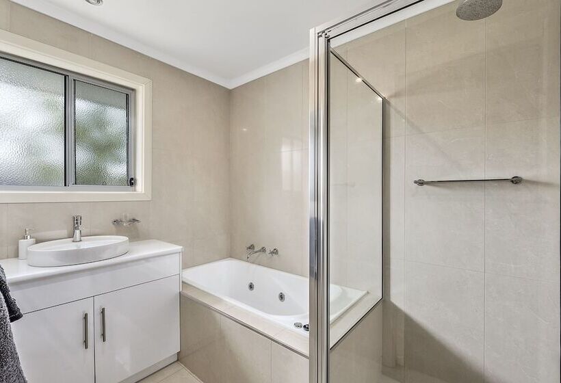 Megan Court Apartments