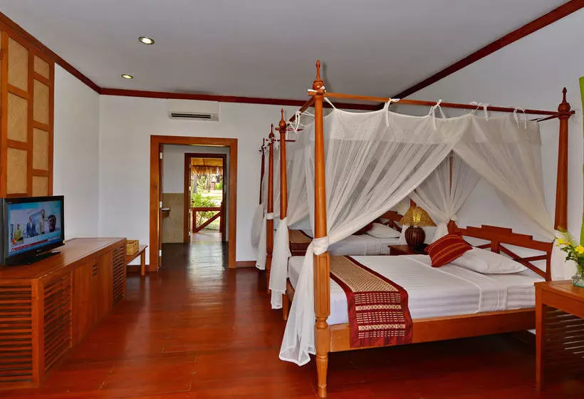 Myanmar Treasure Resort Ngwe Saung