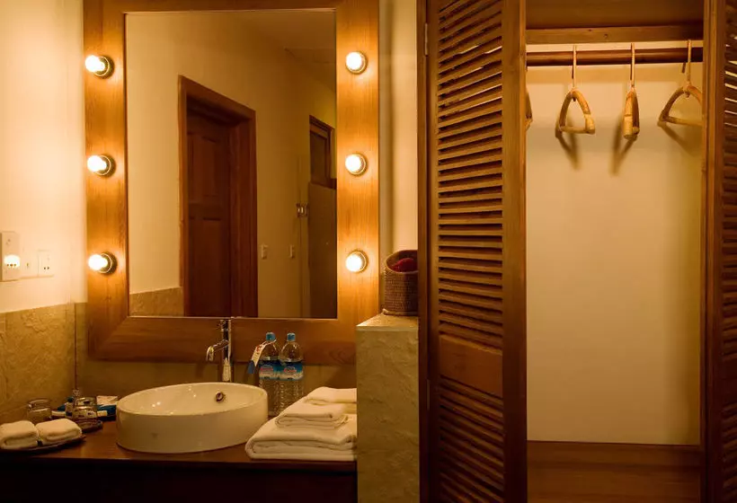 Myanmar Treasure Resort Ngwe Saung